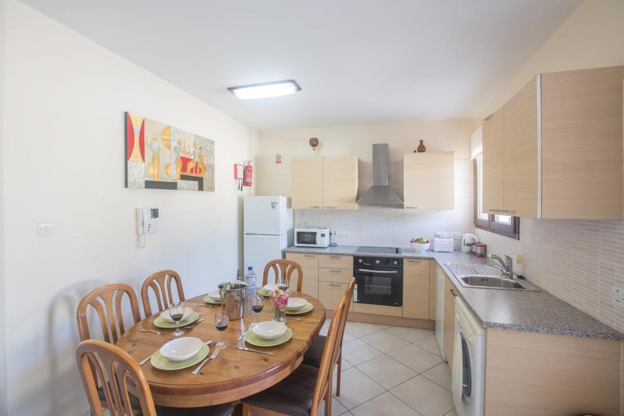 Napiana Apartments Agia Napa Buitenkant foto