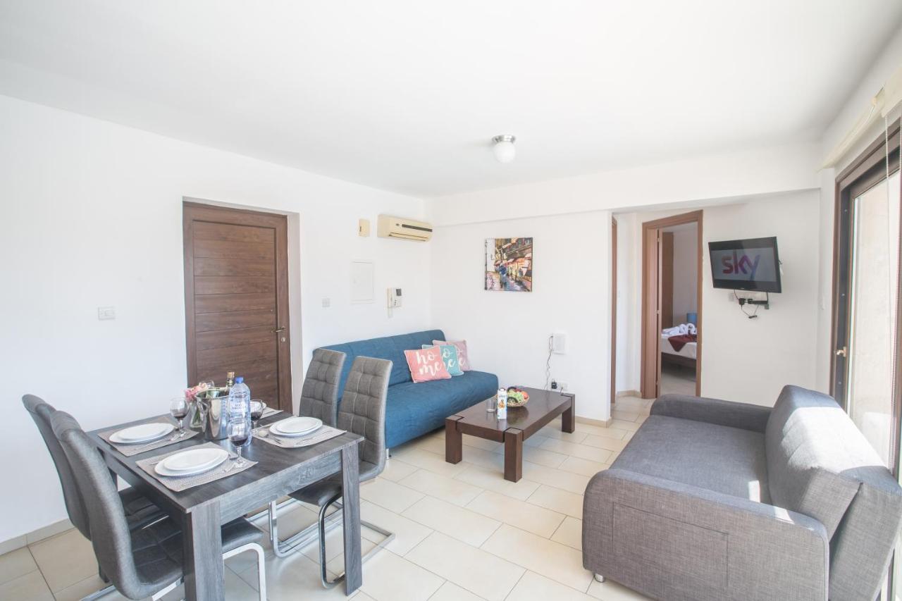 Napiana Apartments Agia Napa Buitenkant foto