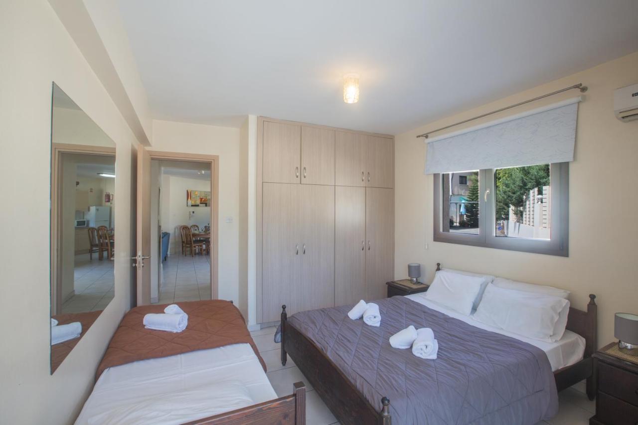 Napiana Apartments Agia Napa Buitenkant foto