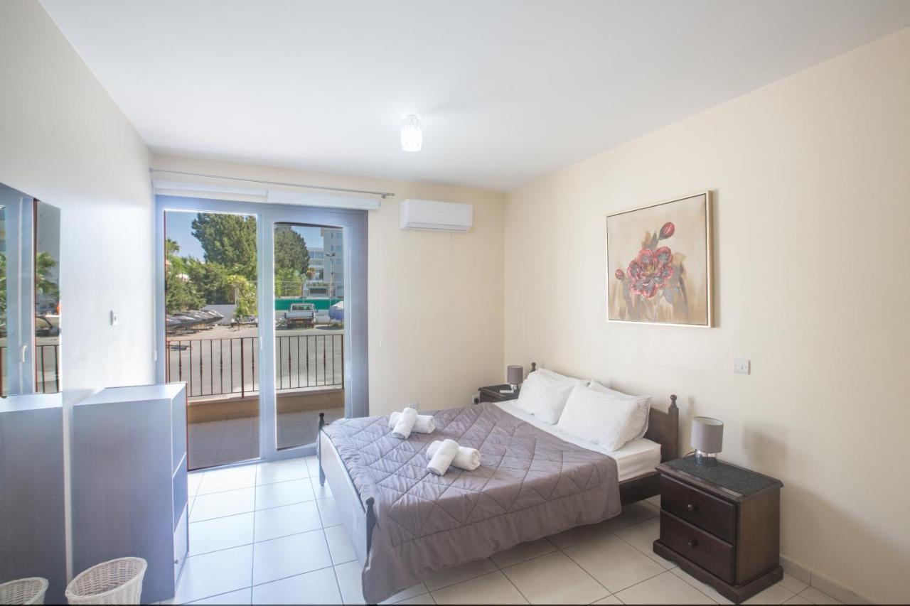 Napiana Apartments Agia Napa Buitenkant foto