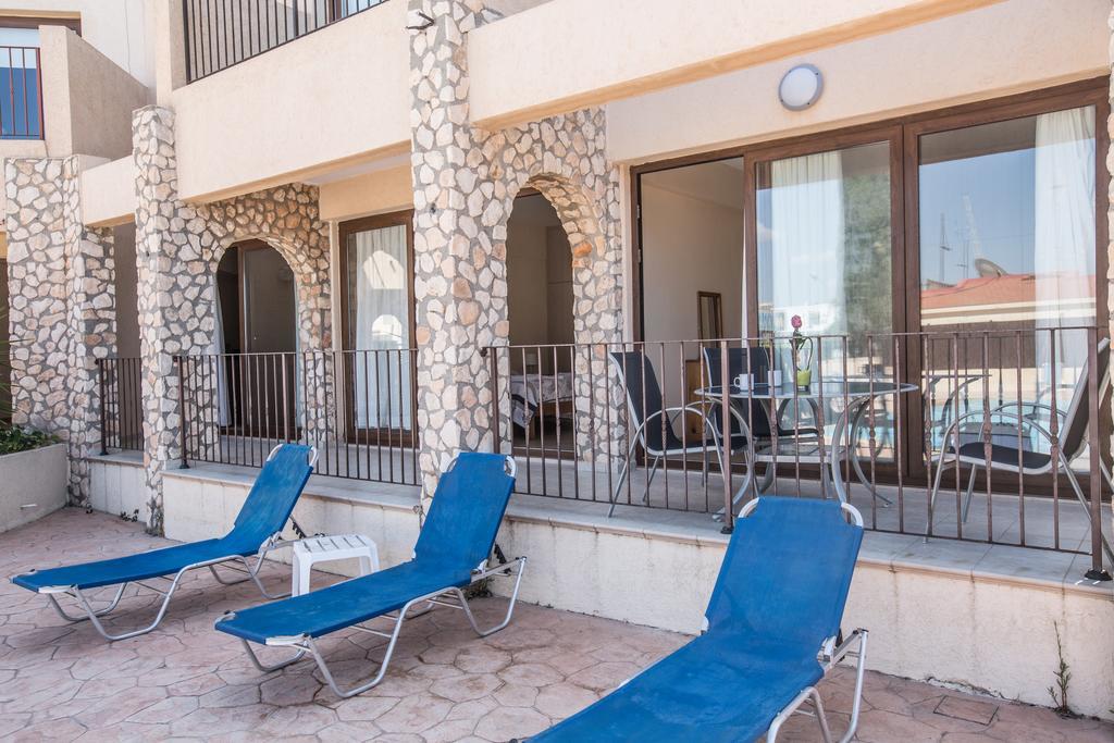 Napiana Apartments Agia Napa Buitenkant foto