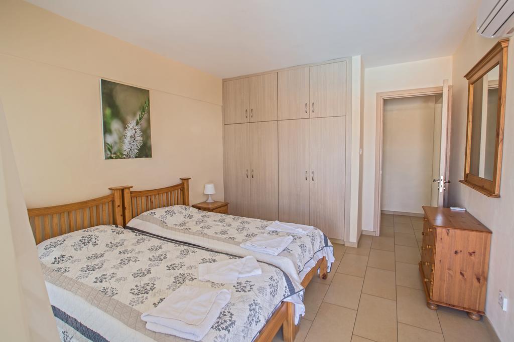 Napiana Apartments Agia Napa Buitenkant foto