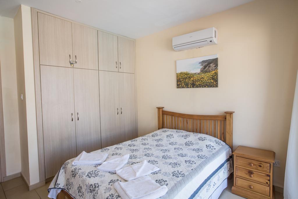 Napiana Apartments Agia Napa Buitenkant foto