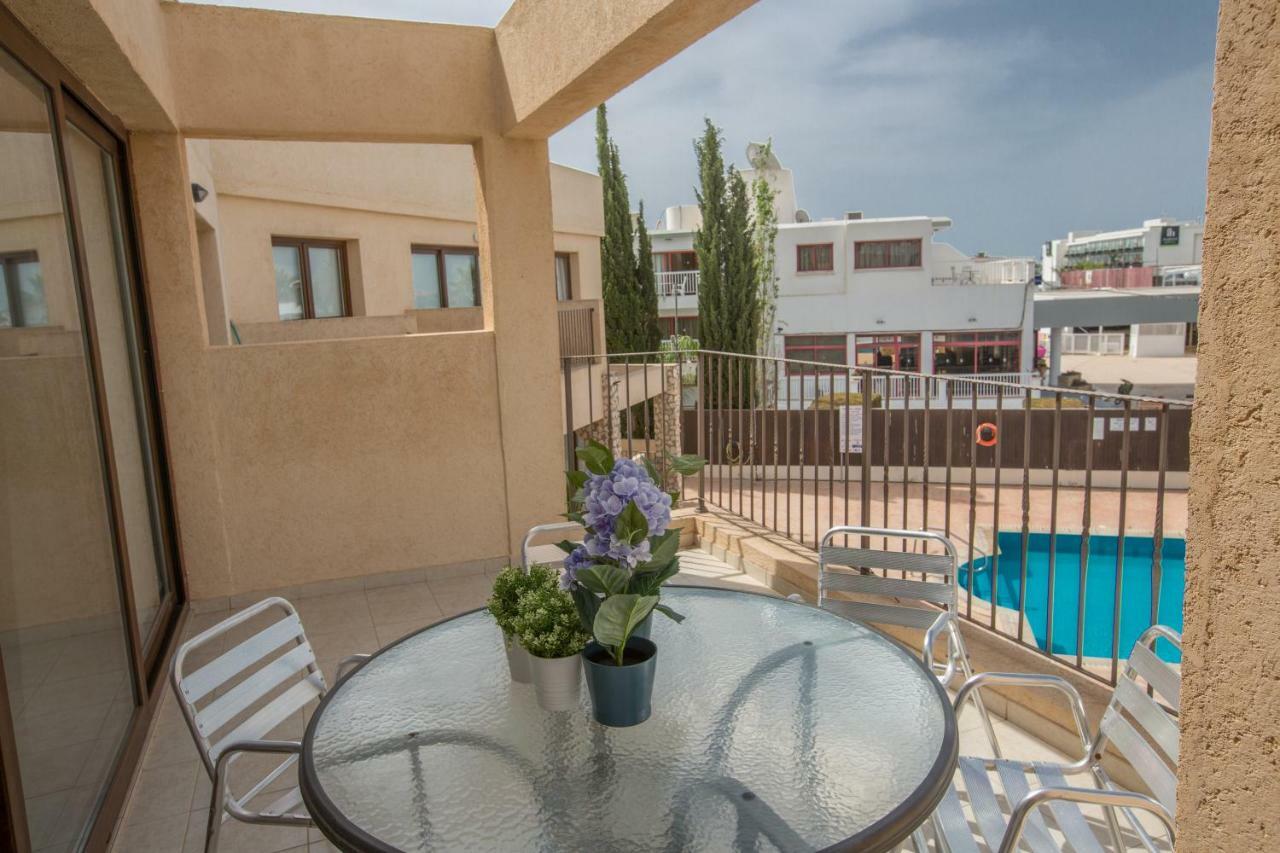 Napiana Apartments Agia Napa Buitenkant foto