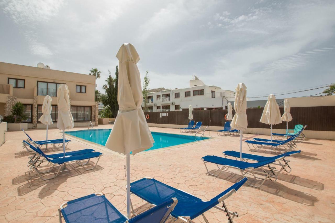 Napiana Apartments Agia Napa Buitenkant foto